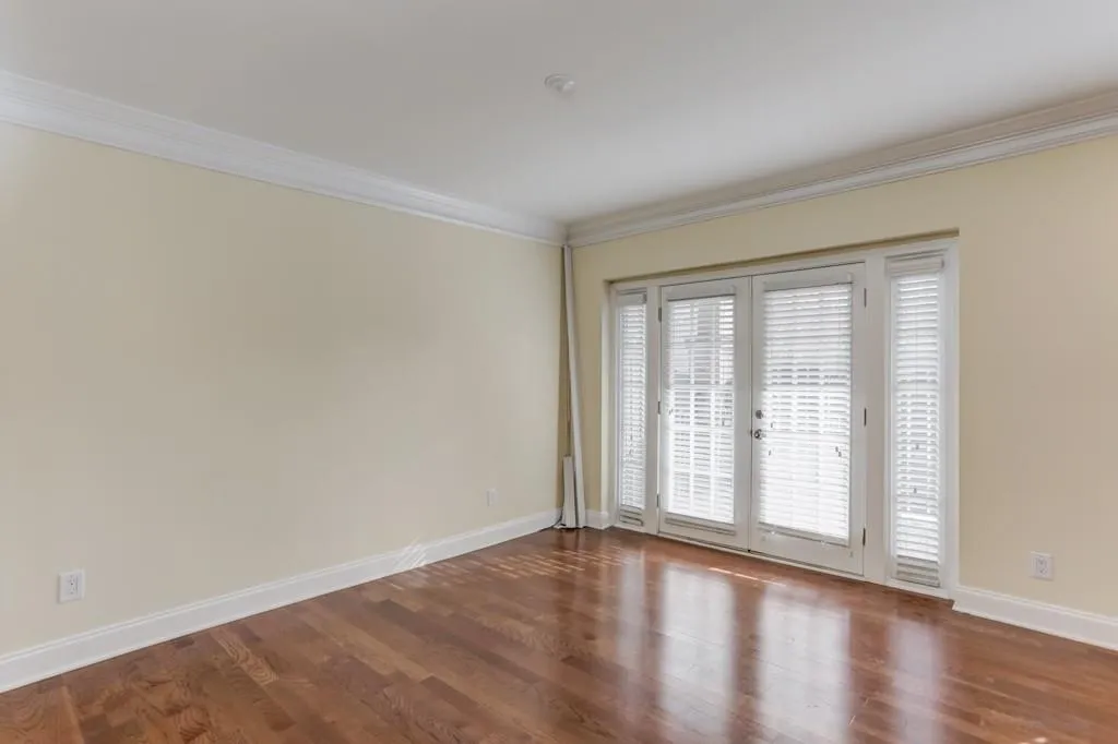 6980 Roswell Road Unit C12, Sandy Springs, Georgia 30328, 2 Bedrooms Bedrooms, ,2 BathroomsBathrooms,Residential,Sold,6980 Roswell Road Unit C12,6110523