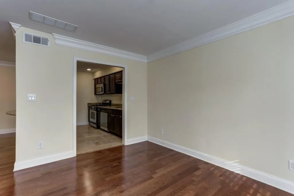 6980 Roswell Road Unit C12, Sandy Springs, Georgia 30328, 2 Bedrooms Bedrooms, ,2 BathroomsBathrooms,Residential,Sold,6980 Roswell Road Unit C12,6110523