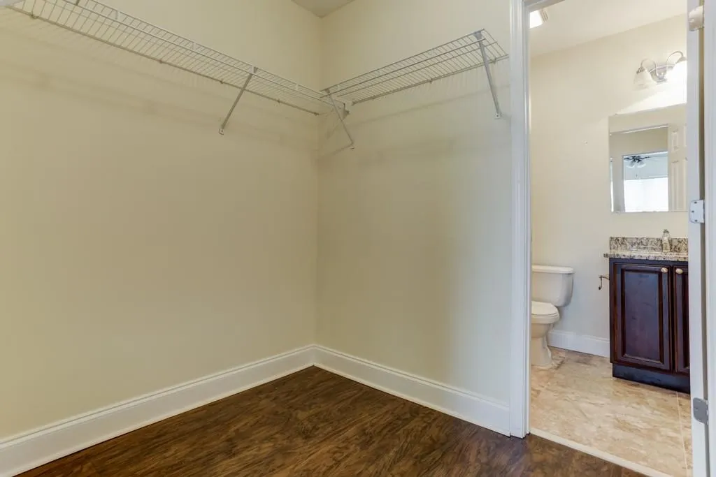 6980 Roswell Road Unit C12, Sandy Springs, Georgia 30328, 2 Bedrooms Bedrooms, ,2 BathroomsBathrooms,Residential,Sold,6980 Roswell Road Unit C12,6110523