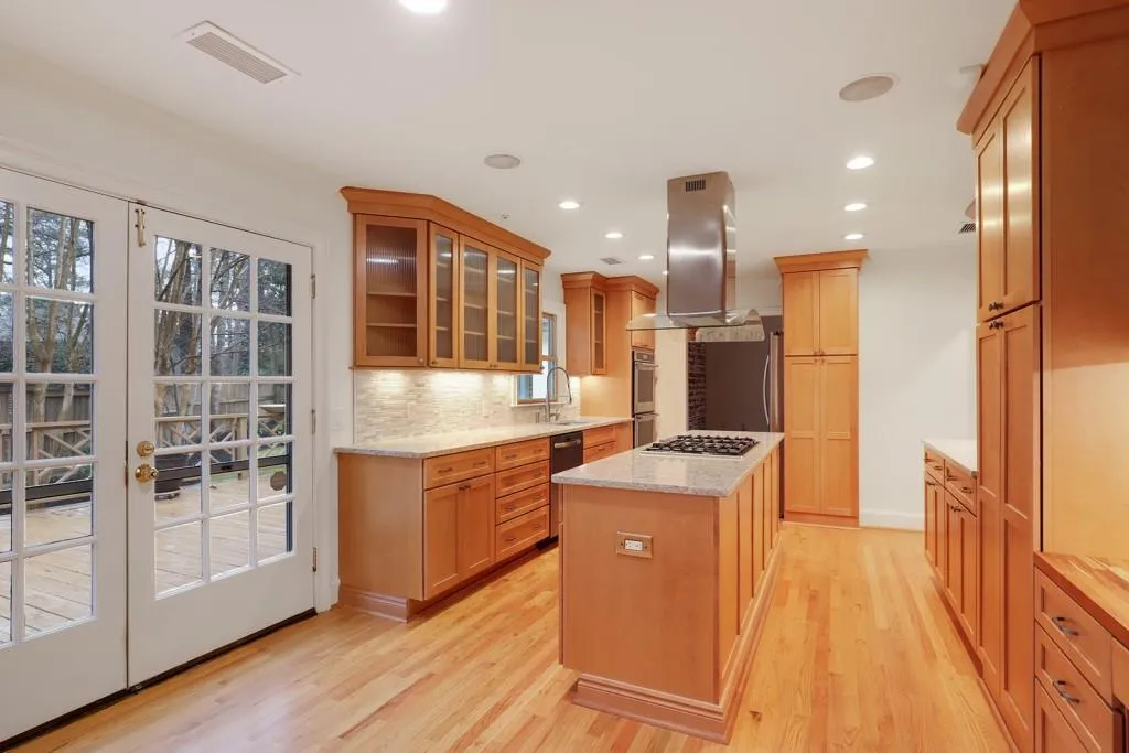 570 Spender Trace, Sandy Springs, Georgia 30350, 4 Bedrooms Bedrooms, ,3 BathroomsBathrooms,Residential,Sold,570 Spender Trace,6841977