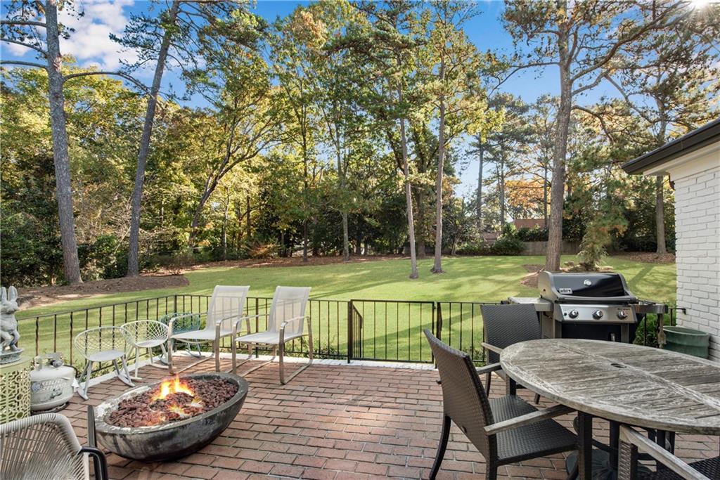 7545 Chaparral Drive, Sandy Springs, Georgia 30350, 5 Bedrooms Bedrooms, ,4 BathroomsBathrooms,Residential,Sold,7545 Chaparral Drive,7297990