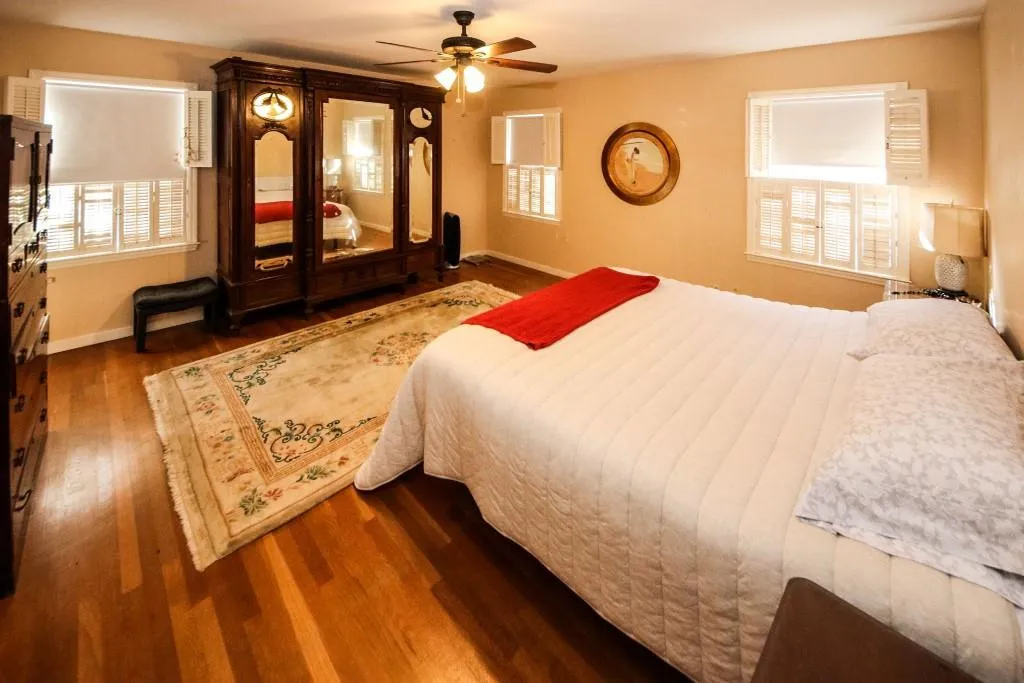 355 Forest Valley Court, Sandy Springs, Georgia 30342, 3 Bedrooms Bedrooms, ,3 BathroomsBathrooms,Residential,Sold,355 Forest Valley Court,6834782
