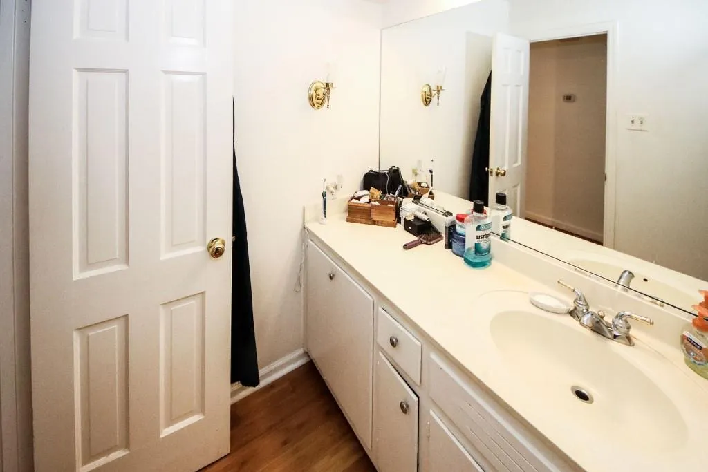 355 Forest Valley Court, Sandy Springs, Georgia 30342, 3 Bedrooms Bedrooms, ,3 BathroomsBathrooms,Residential,Sold,355 Forest Valley Court,6834782