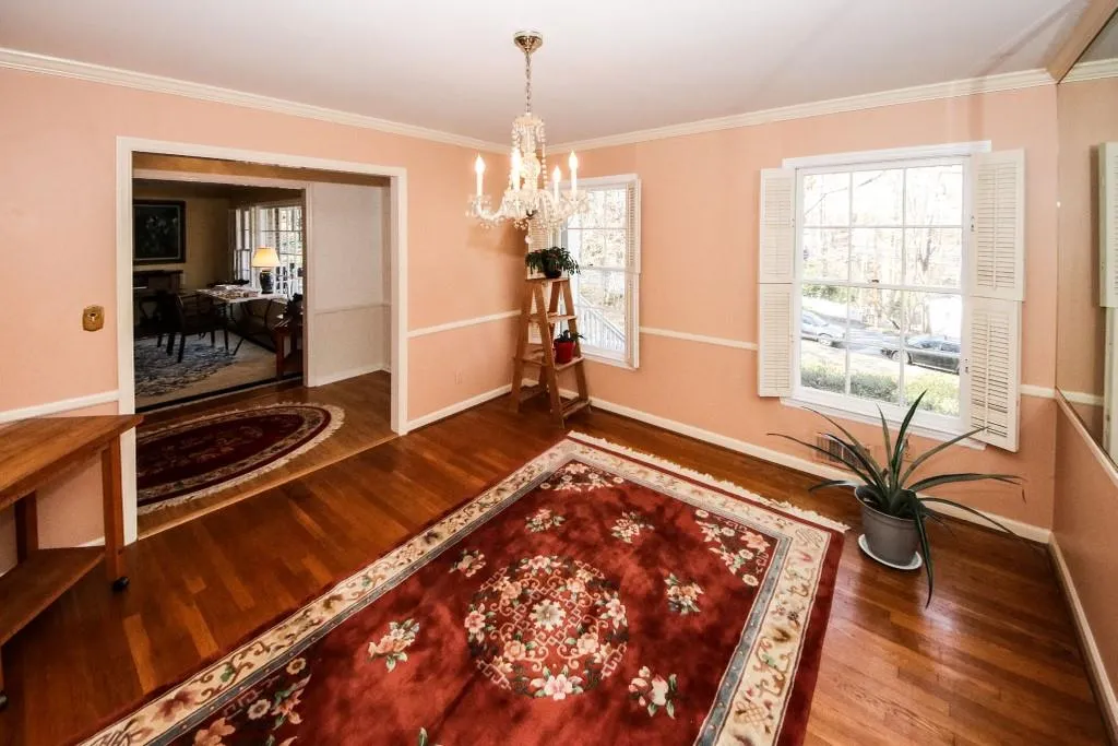 355 Forest Valley Court, Sandy Springs, Georgia 30342, 3 Bedrooms Bedrooms, ,3 BathroomsBathrooms,Residential,Sold,355 Forest Valley Court,6834782