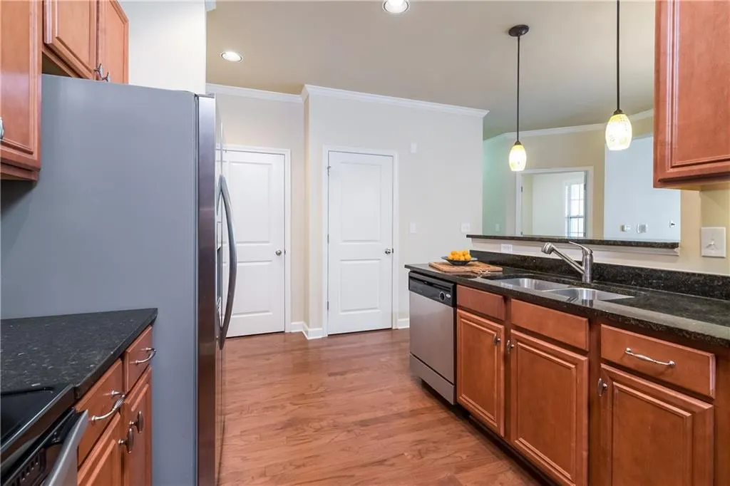 7265 Glisten Avenue Unit 116, Atlanta, Georgia 30328, 2 Bedrooms Bedrooms, ,2 BathroomsBathrooms,Residential,Sold,7265 Glisten Avenue Unit 116,6021056