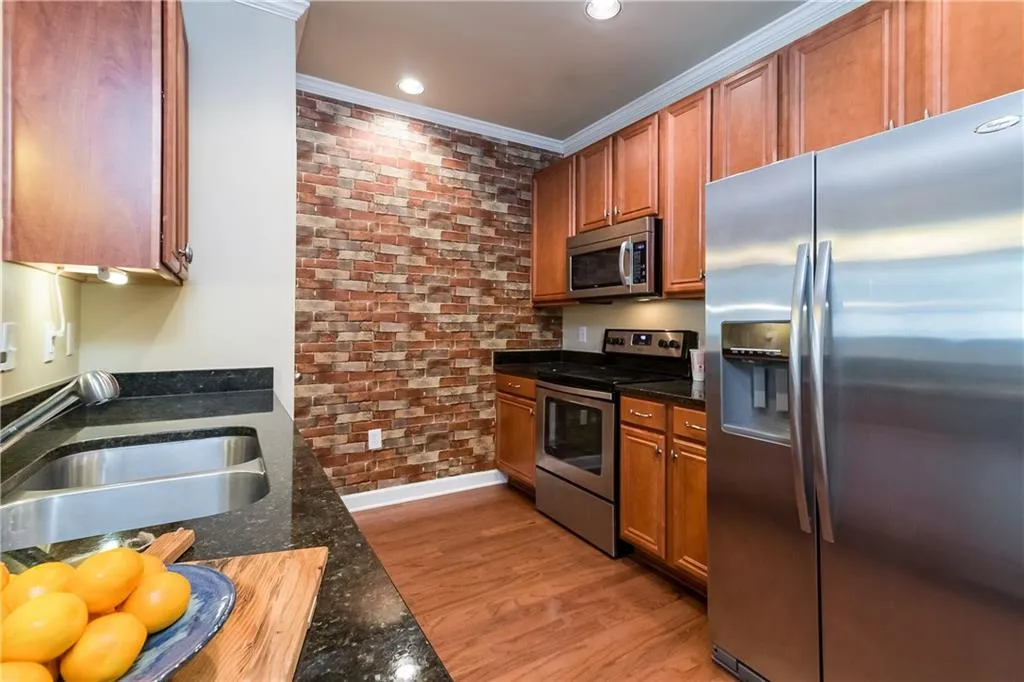 7265 Glisten Avenue Unit 116, Atlanta, Georgia 30328, 2 Bedrooms Bedrooms, ,2 BathroomsBathrooms,Residential,Sold,7265 Glisten Avenue Unit 116,6021056