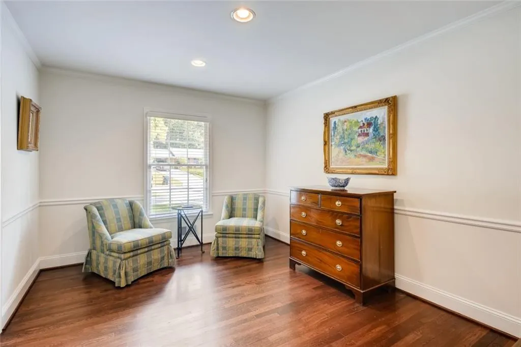 260 Glencourtney Drive, Atlanta, Georgia 30328, 4 Bedrooms Bedrooms, ,3 BathroomsBathrooms,Residential,Sold,260 Glencourtney Drive,6627763