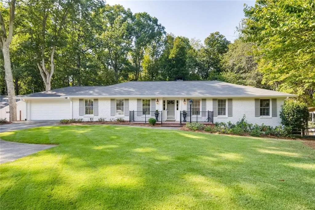 260 Glencourtney Drive, Atlanta, Georgia 30328, 4 Bedrooms Bedrooms, ,3 BathroomsBathrooms,Residential,Sold,260 Glencourtney Drive,6627763