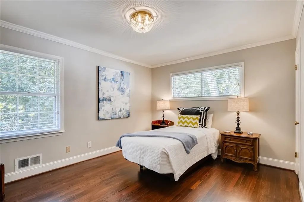 260 Glencourtney Drive, Atlanta, Georgia 30328, 4 Bedrooms Bedrooms, ,3 BathroomsBathrooms,Residential,Sold,260 Glencourtney Drive,6627763