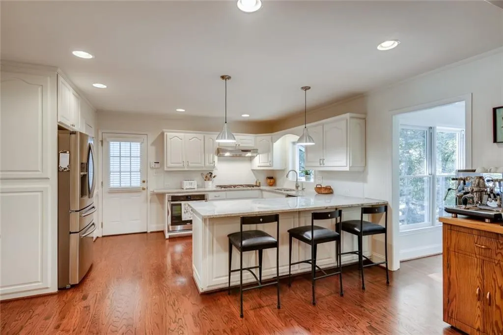 260 Glencourtney Drive, Atlanta, Georgia 30328, 4 Bedrooms Bedrooms, ,3 BathroomsBathrooms,Residential,Sold,260 Glencourtney Drive,6627763