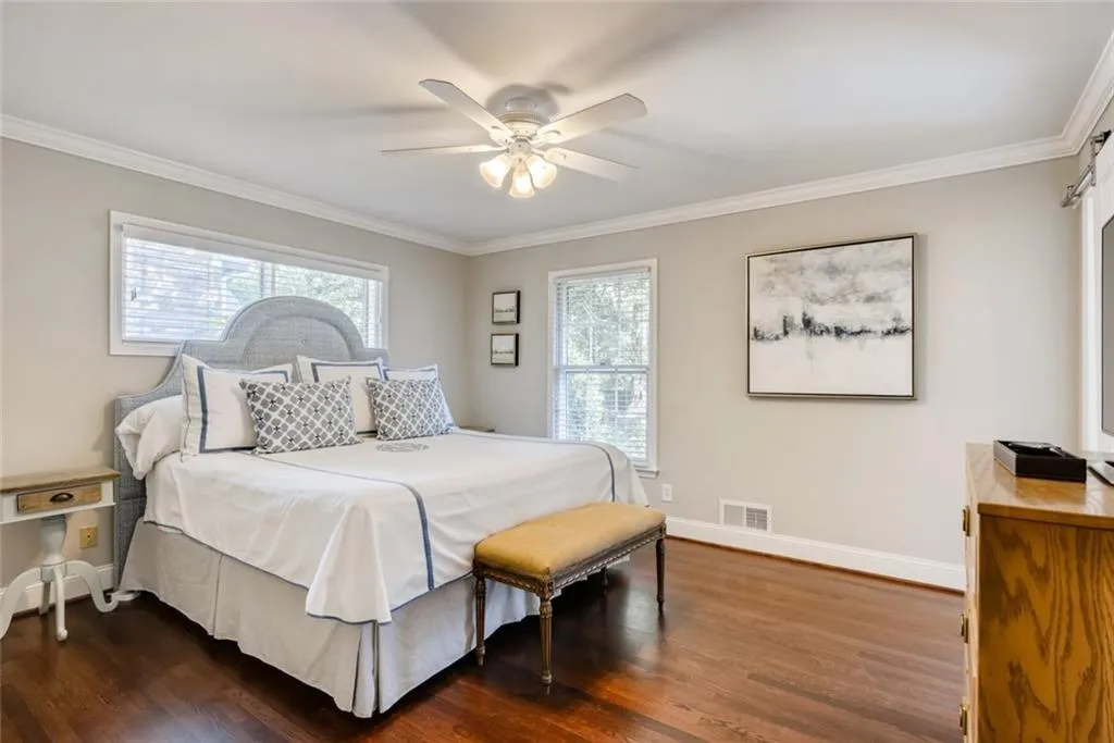 260 Glencourtney Drive, Atlanta, Georgia 30328, 4 Bedrooms Bedrooms, ,3 BathroomsBathrooms,Residential,Sold,260 Glencourtney Drive,6627763