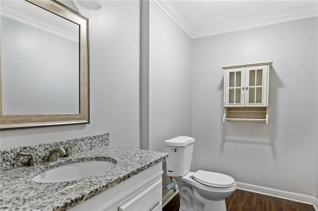 805 Camden Court, Sandy Springs, Georgia 30327, 3 Bedrooms Bedrooms, ,2 BathroomsBathrooms,Residential,Sold,805 Camden Court,6914253