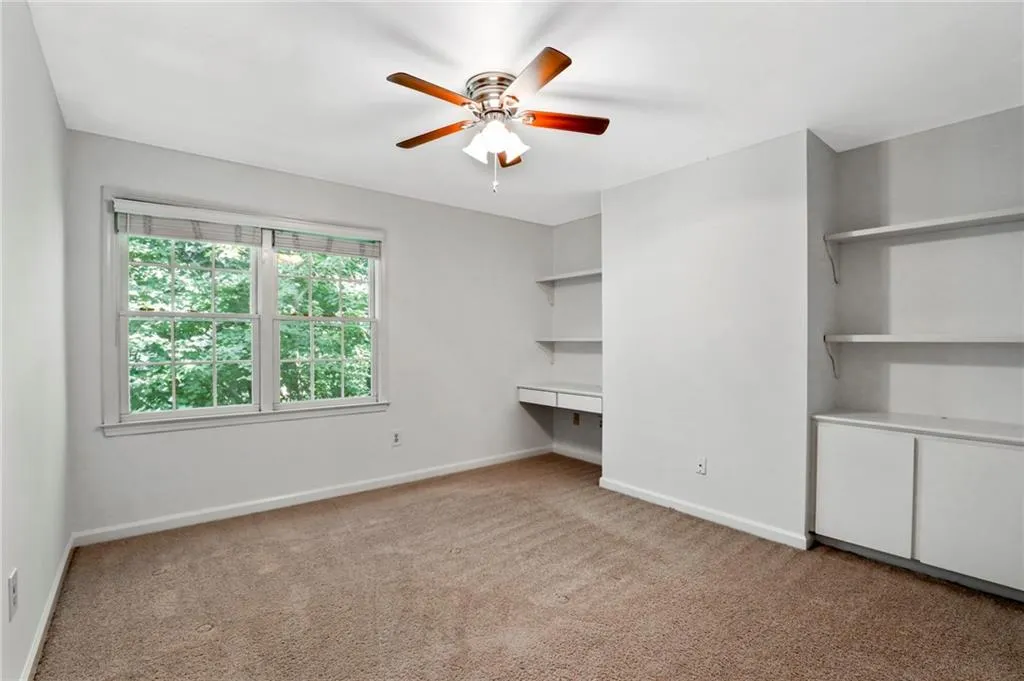 805 Camden Court, Sandy Springs, Georgia 30327, 3 Bedrooms Bedrooms, ,2 BathroomsBathrooms,Residential,Sold,805 Camden Court,6914253