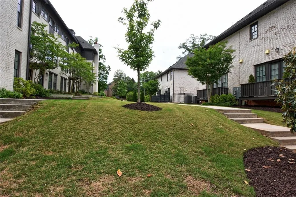 Greenspace between buildings