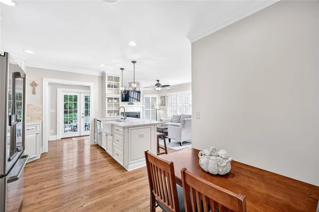 789 Longwood Drive Nw, Atlanta, Georgia 30305, 5 Bedrooms Bedrooms, ,3 BathroomsBathrooms,Residential,For Sale,789 Longwood Drive Nw,7646573