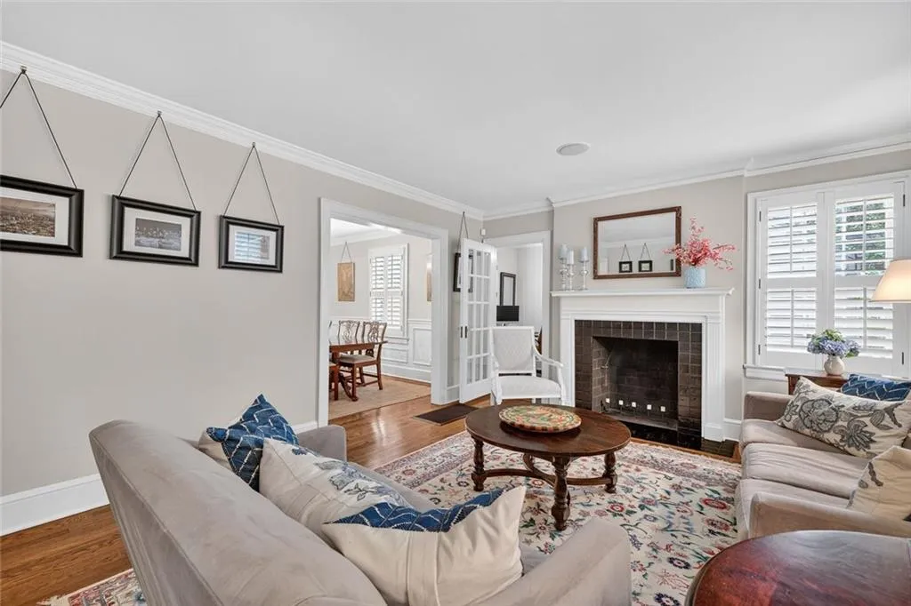 789 Longwood Drive Nw, Atlanta, Georgia 30305, 5 Bedrooms Bedrooms, ,3 BathroomsBathrooms,Residential,For Sale,789 Longwood Drive Nw,7646573