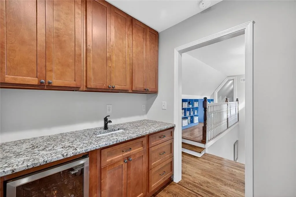 789 Longwood Drive Nw, Atlanta, Georgia 30305, 5 Bedrooms Bedrooms, ,3 BathroomsBathrooms,Residential,For Sale,789 Longwood Drive Nw,7646573