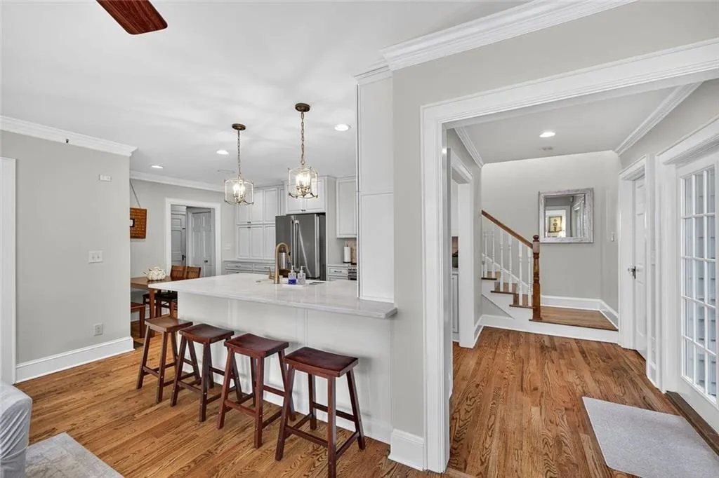 789 Longwood Drive Nw, Atlanta, Georgia 30305, 5 Bedrooms Bedrooms, ,3 BathroomsBathrooms,Residential,For Sale,789 Longwood Drive Nw,7646573