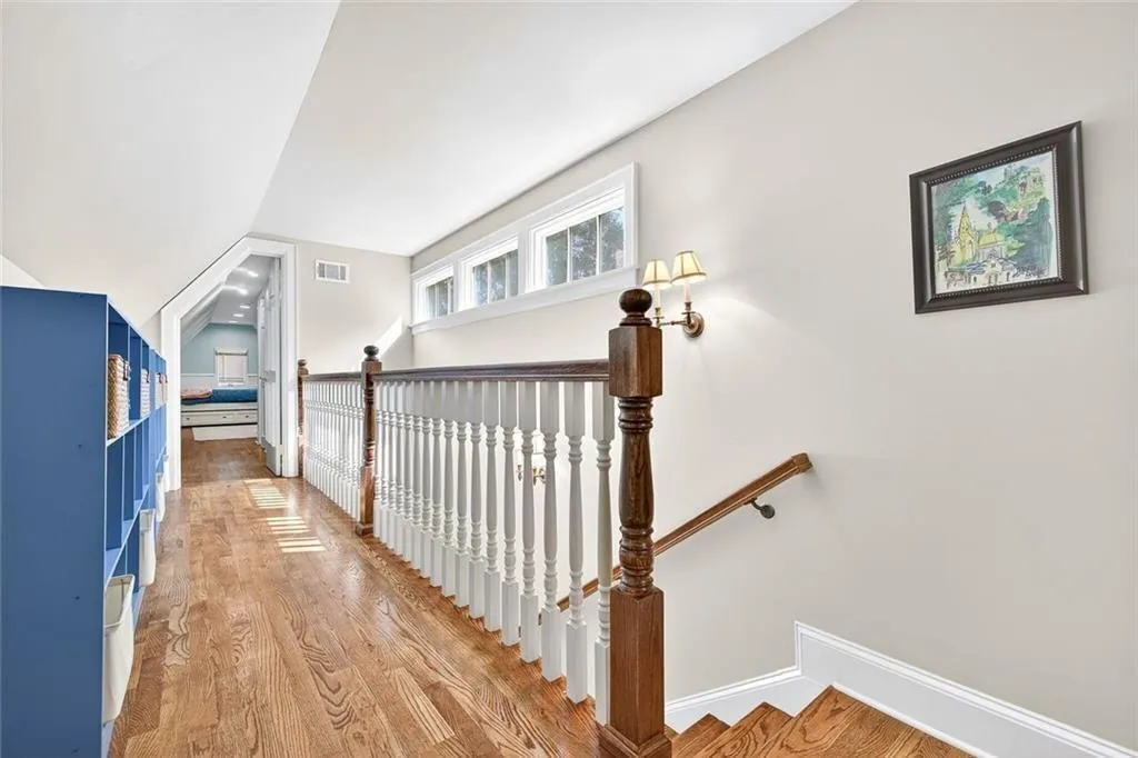789 Longwood Drive Nw, Atlanta, Georgia 30305, 5 Bedrooms Bedrooms, ,3 BathroomsBathrooms,Residential,For Sale,789 Longwood Drive Nw,7646573