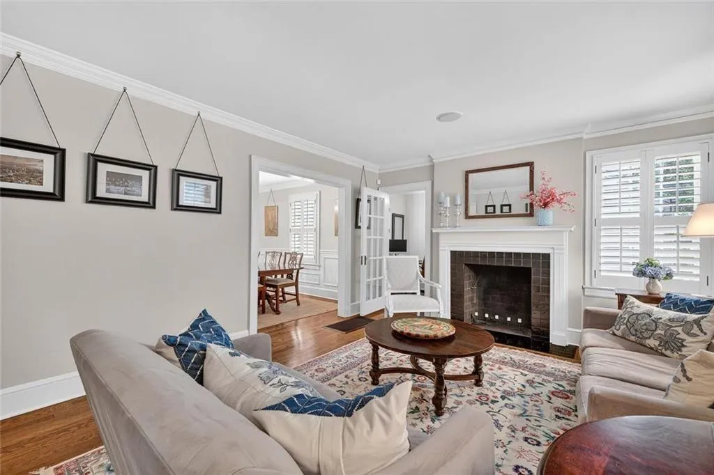 789 Longwood Drive Nw, Atlanta, Georgia 30305, 5 Bedrooms Bedrooms, ,3 BathroomsBathrooms,Residential,For Sale,789 Longwood Drive Nw,7646573