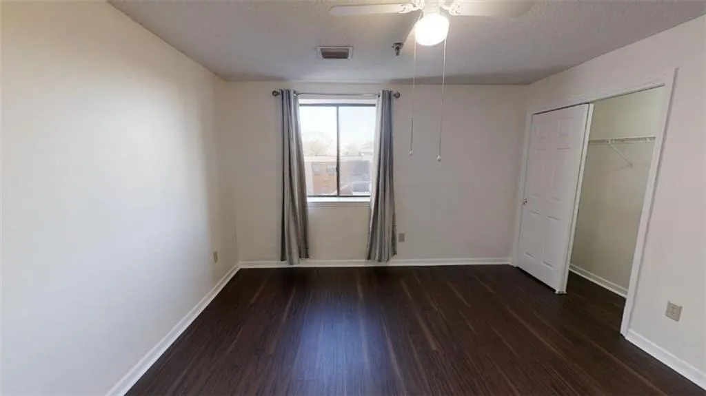 300 Johnson Ferry Road Ne Unit B308, Sandy Springs, Georgia 30328, 1 Bedroom Bedrooms, ,1 BathroomBathrooms,Residential,Sold,300 Johnson Ferry Road Ne Unit B308,6888152