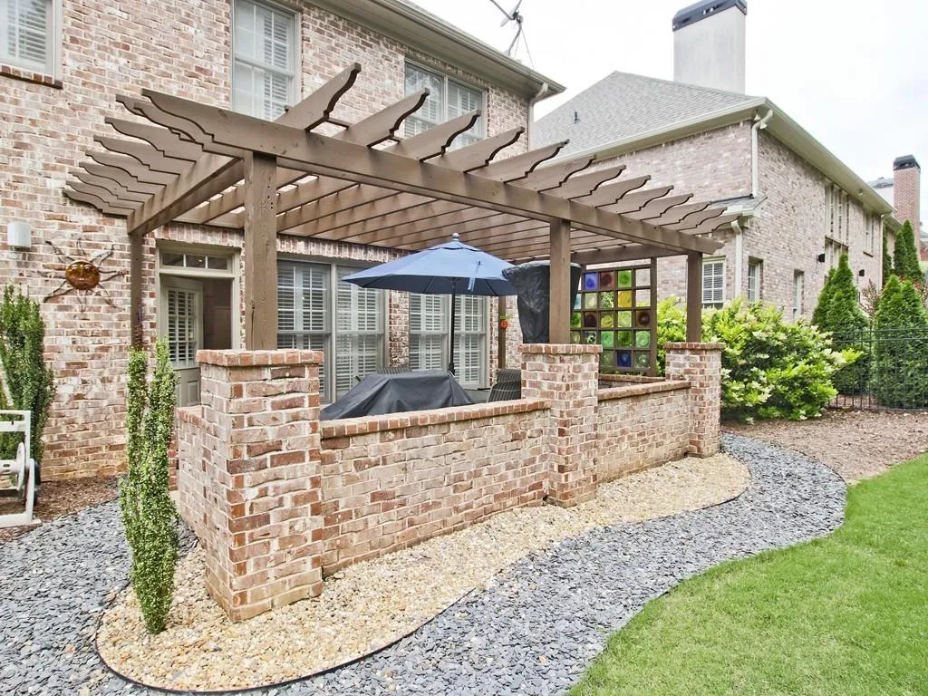 490 Wembley Circle, Sandy Springs, Georgia 30328, 4 Bedrooms Bedrooms, ,3 BathroomsBathrooms,Residential,Sold,490 Wembley Circle,6883743