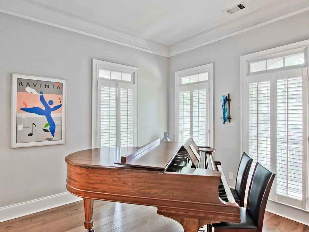 490 Wembley Circle, Sandy Springs, Georgia 30328, 4 Bedrooms Bedrooms, ,3 BathroomsBathrooms,Residential,Sold,490 Wembley Circle,6883743