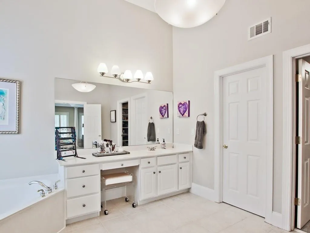 490 Wembley Circle, Sandy Springs, Georgia 30328, 4 Bedrooms Bedrooms, ,3 BathroomsBathrooms,Residential,Sold,490 Wembley Circle,6883743