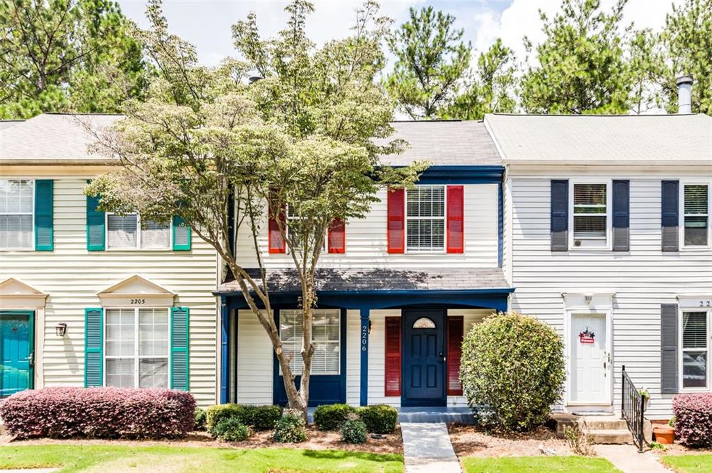 2206 Queen Anne Court, Atlanta, Georgia 30350, 2 Bedrooms Bedrooms, ,2 BathroomsBathrooms,Residential,Sold,2206 Queen Anne Court,7259241