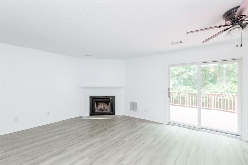 2206 Queen Anne Court, Atlanta, Georgia 30350, 2 Bedrooms Bedrooms, ,2 BathroomsBathrooms,Residential,Sold,2206 Queen Anne Court,7259241