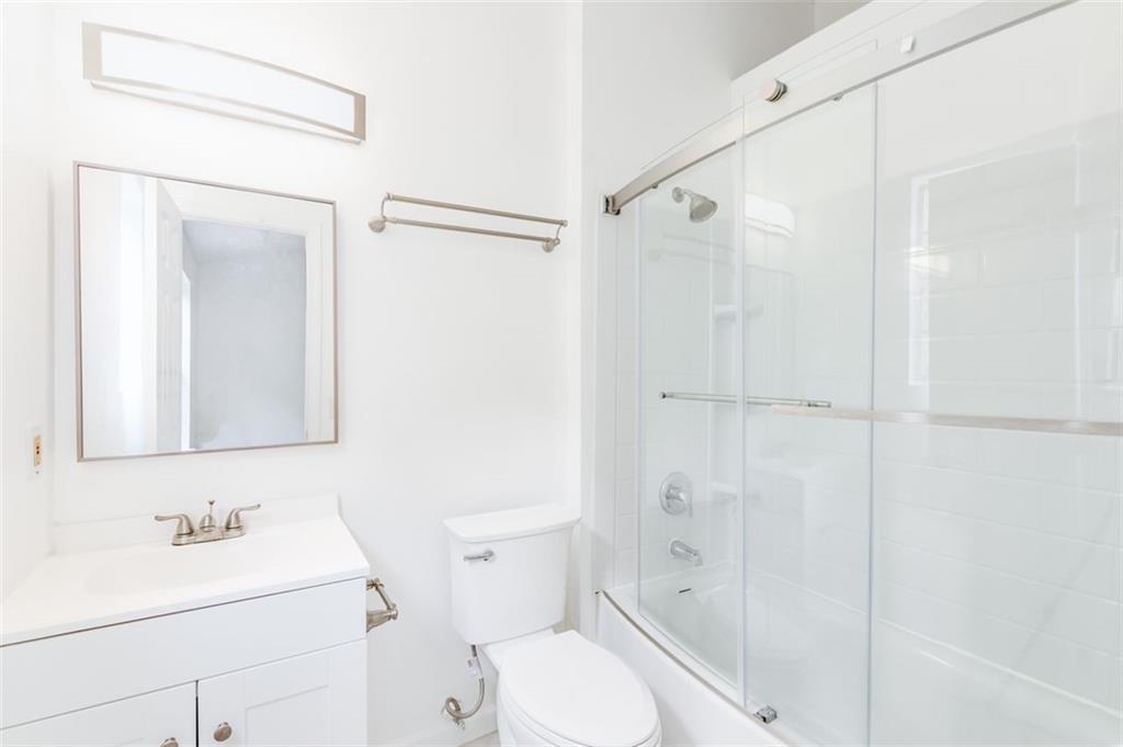 2206 Queen Anne Court, Atlanta, Georgia 30350, 2 Bedrooms Bedrooms, ,2 BathroomsBathrooms,Residential,Sold,2206 Queen Anne Court,7259241