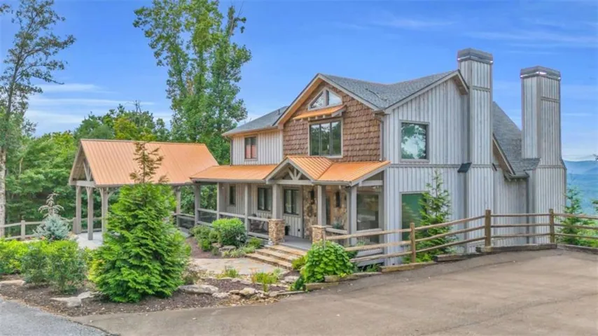 540 Overlook Drive, Blue Ridge, Georgia 30513