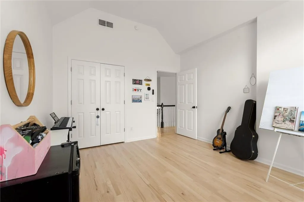 4580 Windsor Gate Court, Atlanta, Georgia 30342, 7 Bedrooms Bedrooms, ,4 BathroomsBathrooms,Residential,For Sale,4580 Windsor Gate Court,7747464