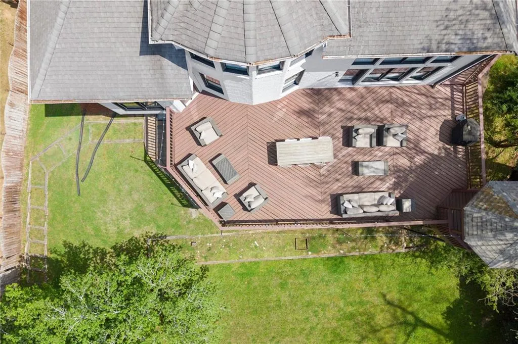 Four-side brick home in Sandy Springs
