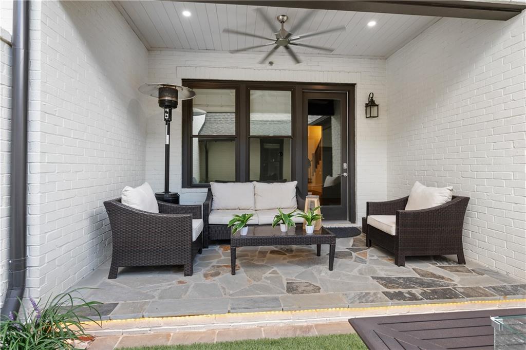6611 Aria Boulevard Unit 122, Sandy Springs, Georgia 30328, 3 Bedrooms Bedrooms, ,4 BathroomsBathrooms,Residential,Sold,6611 Aria Boulevard Unit 122,7276918