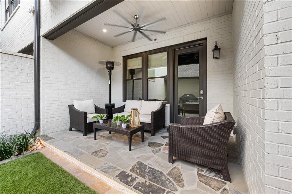 6611 Aria Boulevard Unit 122, Sandy Springs, Georgia 30328, 3 Bedrooms Bedrooms, ,4 BathroomsBathrooms,Residential,Sold,6611 Aria Boulevard Unit 122,7276918