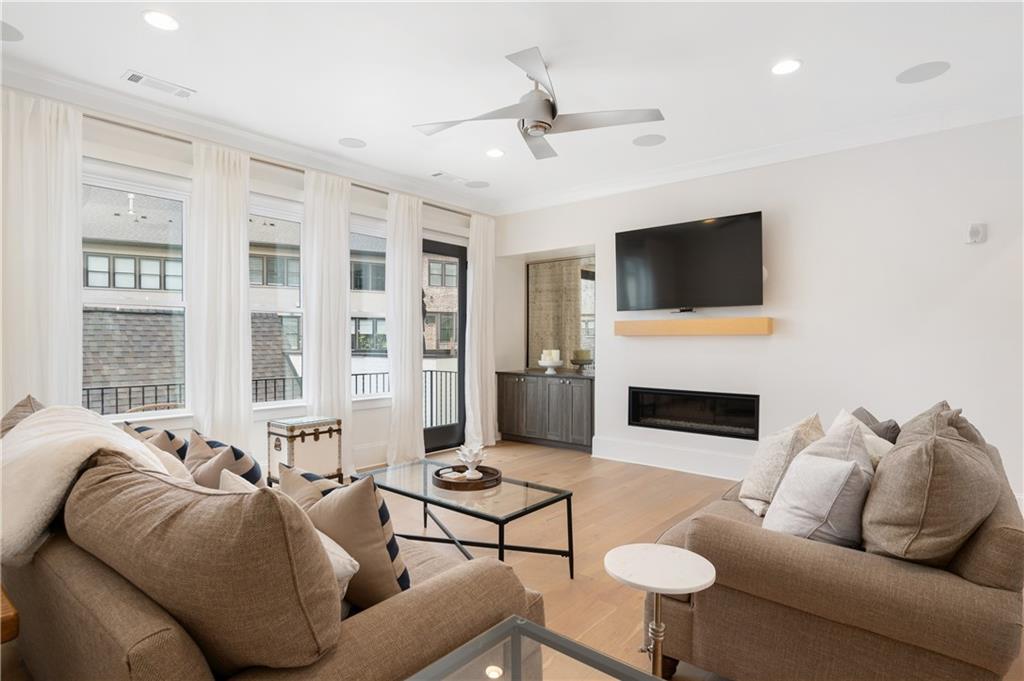 6611 Aria Boulevard Unit 122, Sandy Springs, Georgia 30328, 3 Bedrooms Bedrooms, ,4 BathroomsBathrooms,Residential,Sold,6611 Aria Boulevard Unit 122,7276918