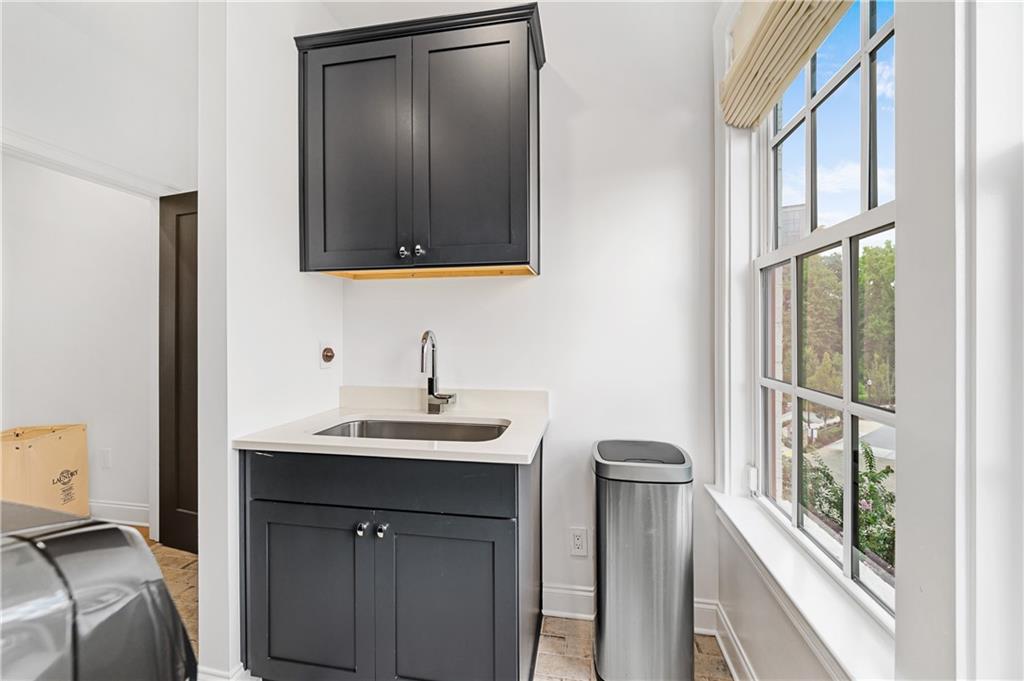 6611 Aria Boulevard Unit 122, Sandy Springs, Georgia 30328, 3 Bedrooms Bedrooms, ,4 BathroomsBathrooms,Residential,Sold,6611 Aria Boulevard Unit 122,7276918