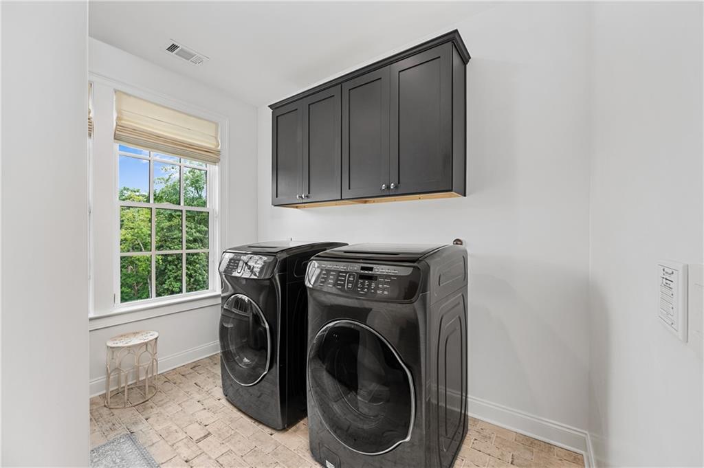 6611 Aria Boulevard Unit 122, Sandy Springs, Georgia 30328, 3 Bedrooms Bedrooms, ,4 BathroomsBathrooms,Residential,Sold,6611 Aria Boulevard Unit 122,7276918