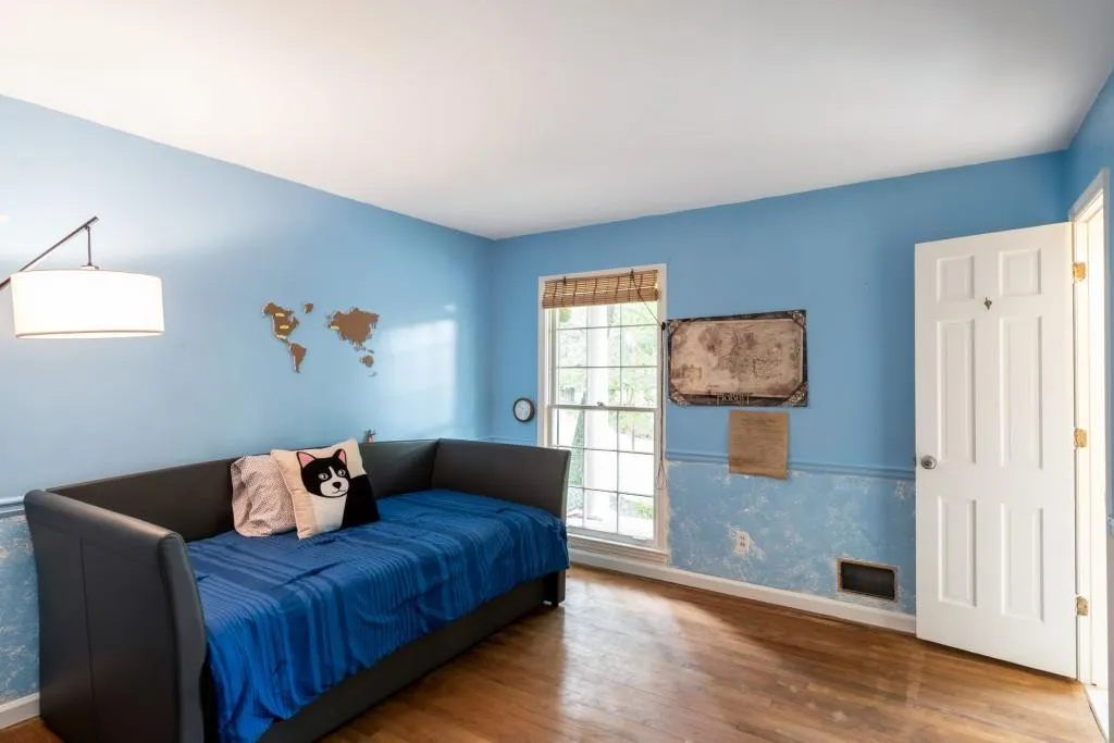 7130 Dunhill Terrace, Sandy Springs, Georgia 30328, 5 Bedrooms Bedrooms, ,4 BathroomsBathrooms,Residential,Sold,7130 Dunhill Terrace,6082038