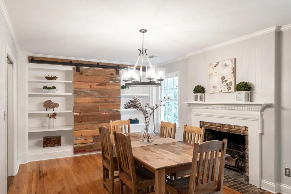 7130 Dunhill Terrace, Sandy Springs, Georgia 30328, 5 Bedrooms Bedrooms, ,4 BathroomsBathrooms,Residential,Sold,7130 Dunhill Terrace,6082038