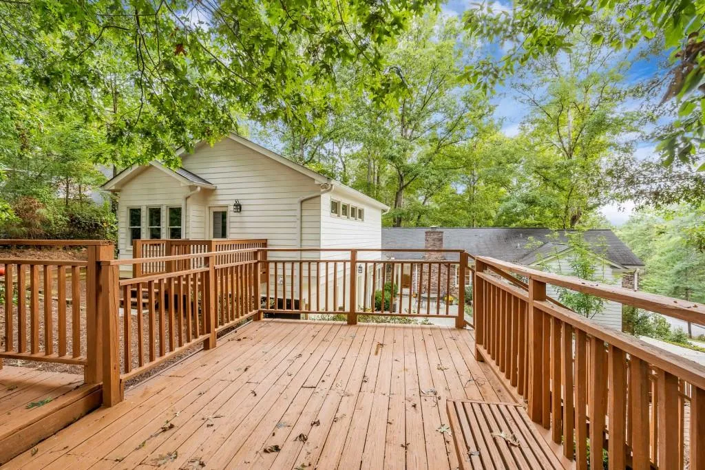 7130 Dunhill Terrace, Sandy Springs, Georgia 30328, 5 Bedrooms Bedrooms, ,4 BathroomsBathrooms,Residential,Sold,7130 Dunhill Terrace,6082038