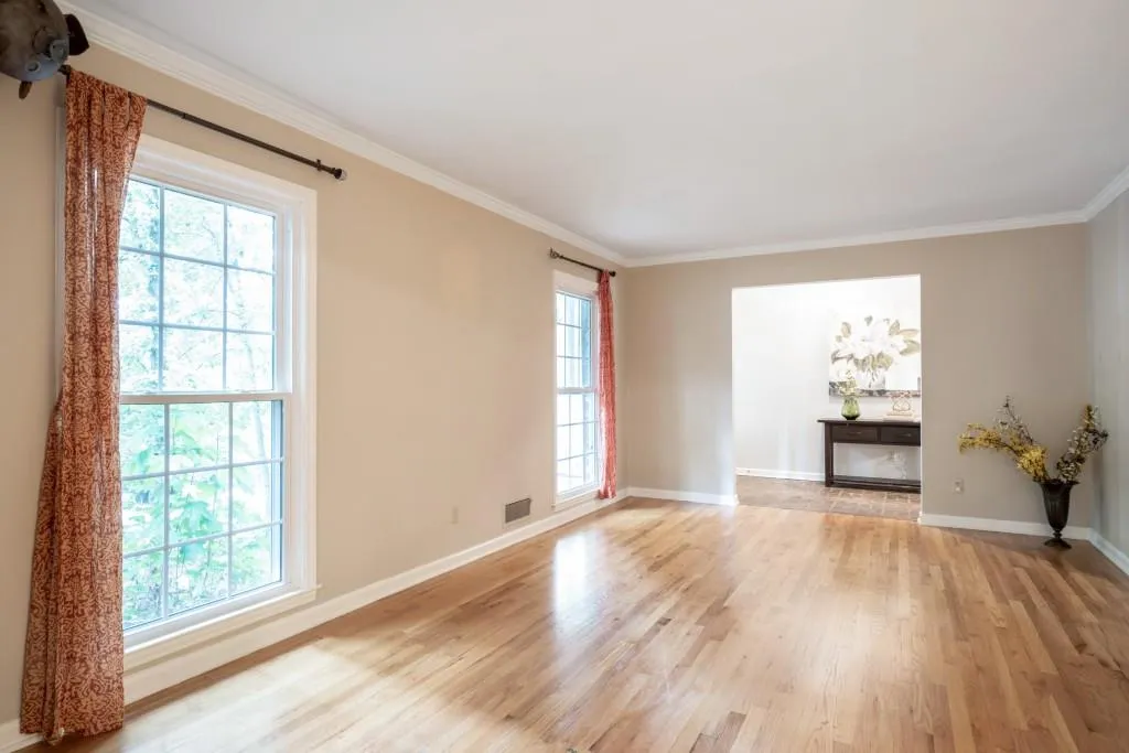 7130 Dunhill Terrace, Sandy Springs, Georgia 30328, 5 Bedrooms Bedrooms, ,4 BathroomsBathrooms,Residential,Sold,7130 Dunhill Terrace,6082038