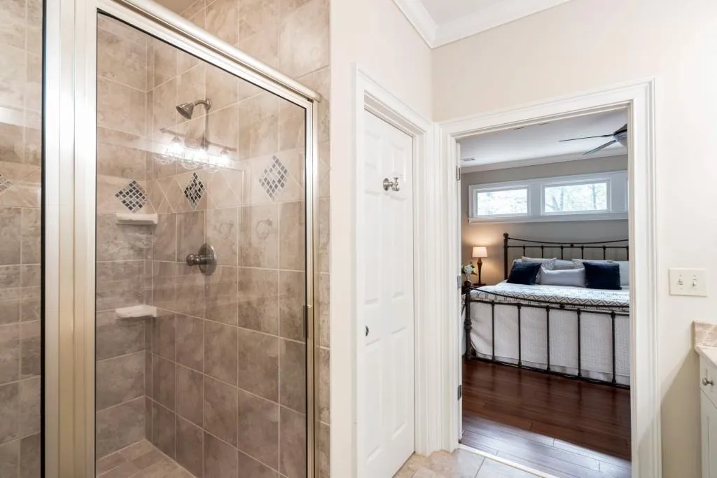 7130 Dunhill Terrace, Sandy Springs, Georgia 30328, 5 Bedrooms Bedrooms, ,4 BathroomsBathrooms,Residential,Sold,7130 Dunhill Terrace,6082038