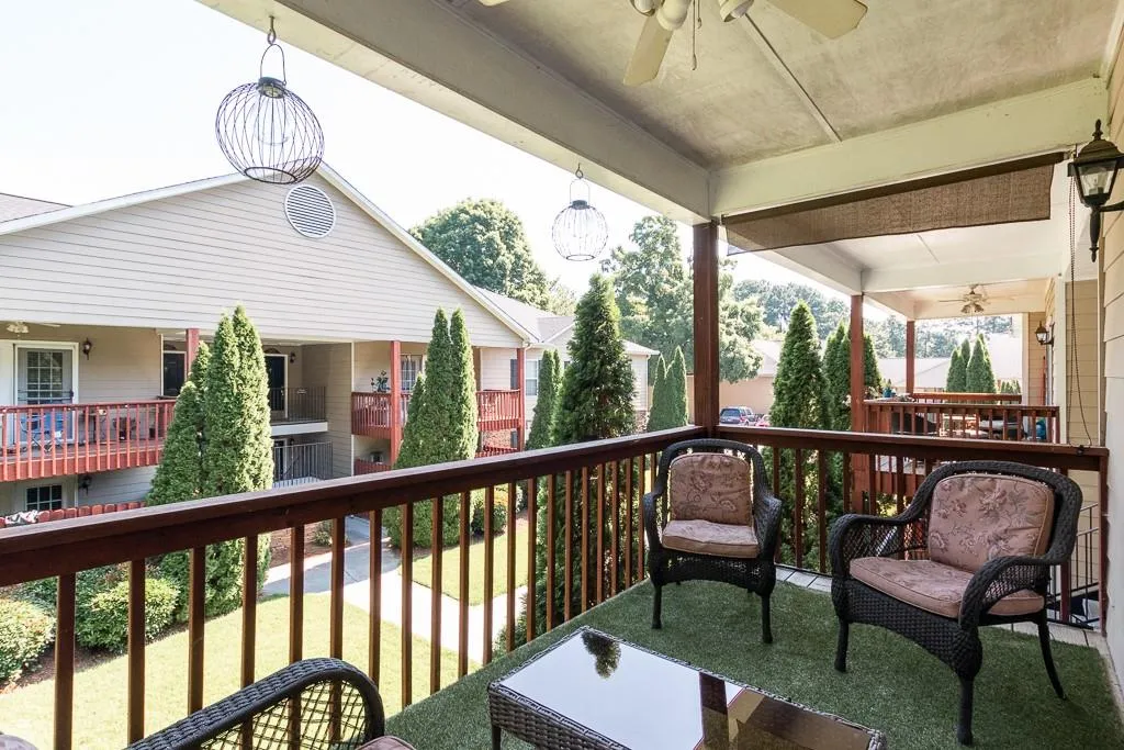 1708 Brighton Point, Atlanta, Georgia 30328, 3 Bedrooms Bedrooms, ,2 BathroomsBathrooms,Residential,Sold,1708 Brighton Point,6581955