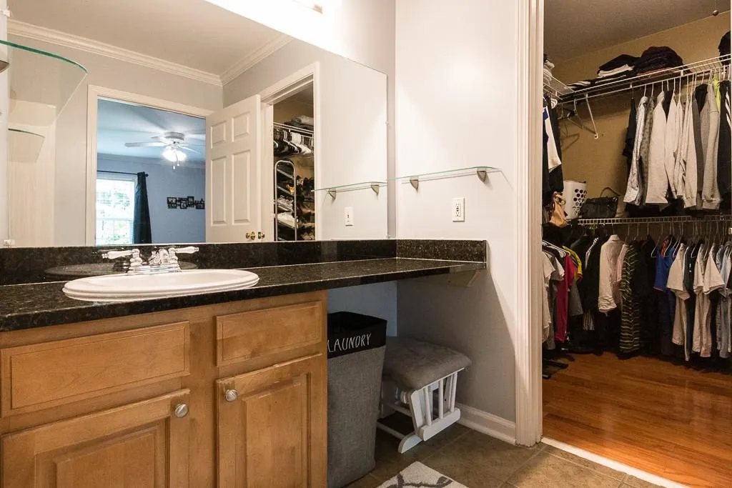 1708 Brighton Point, Atlanta, Georgia 30328, 3 Bedrooms Bedrooms, ,2 BathroomsBathrooms,Residential,Sold,1708 Brighton Point,6581955