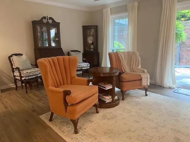 Living Room to walk-out patio