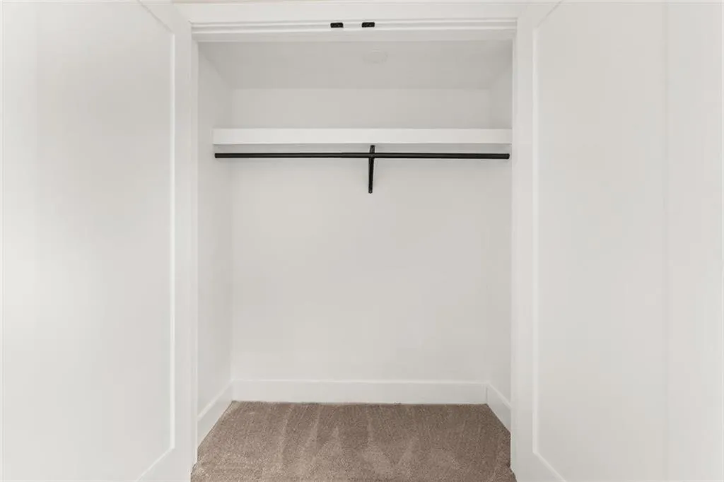 6404 Park Avenue Unit D4, Atlanta, Georgia 30342, 2 Bedrooms Bedrooms, ,1 BathroomBathrooms,Residential,For Sale,6404 Park Avenue Unit D4,7709409