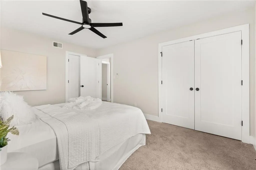 6404 Park Avenue Unit D4, Atlanta, Georgia 30342, 2 Bedrooms Bedrooms, ,1 BathroomBathrooms,Residential,For Sale,6404 Park Avenue Unit D4,7709409