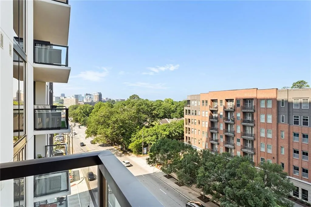 2425 Peachtree Road Ne Unit 612, Atlanta, Georgia 30305, 2 Bedrooms Bedrooms, 0 ,2 BathroomsBathrooms,Residential,For Sale,2425 Peachtree Road Ne Unit 612,7831780